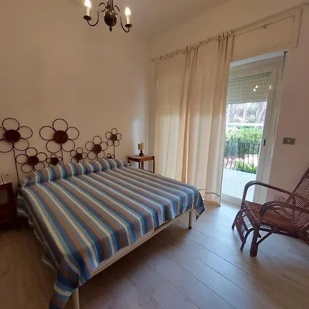 La Perla Al Mare 300mt From Perla Marina סנטה מרגריטה די פולה
